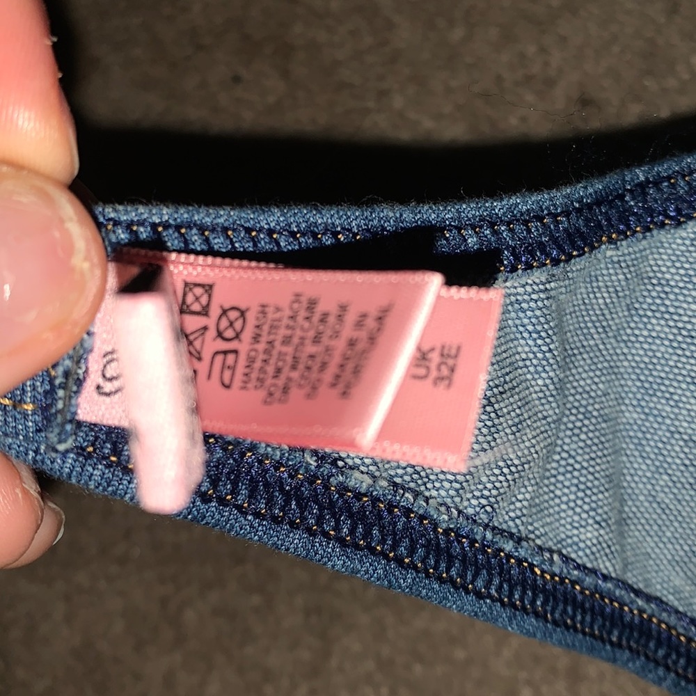 NWOT rare agent provocateur zandy bikini top - Picture 9 of 9